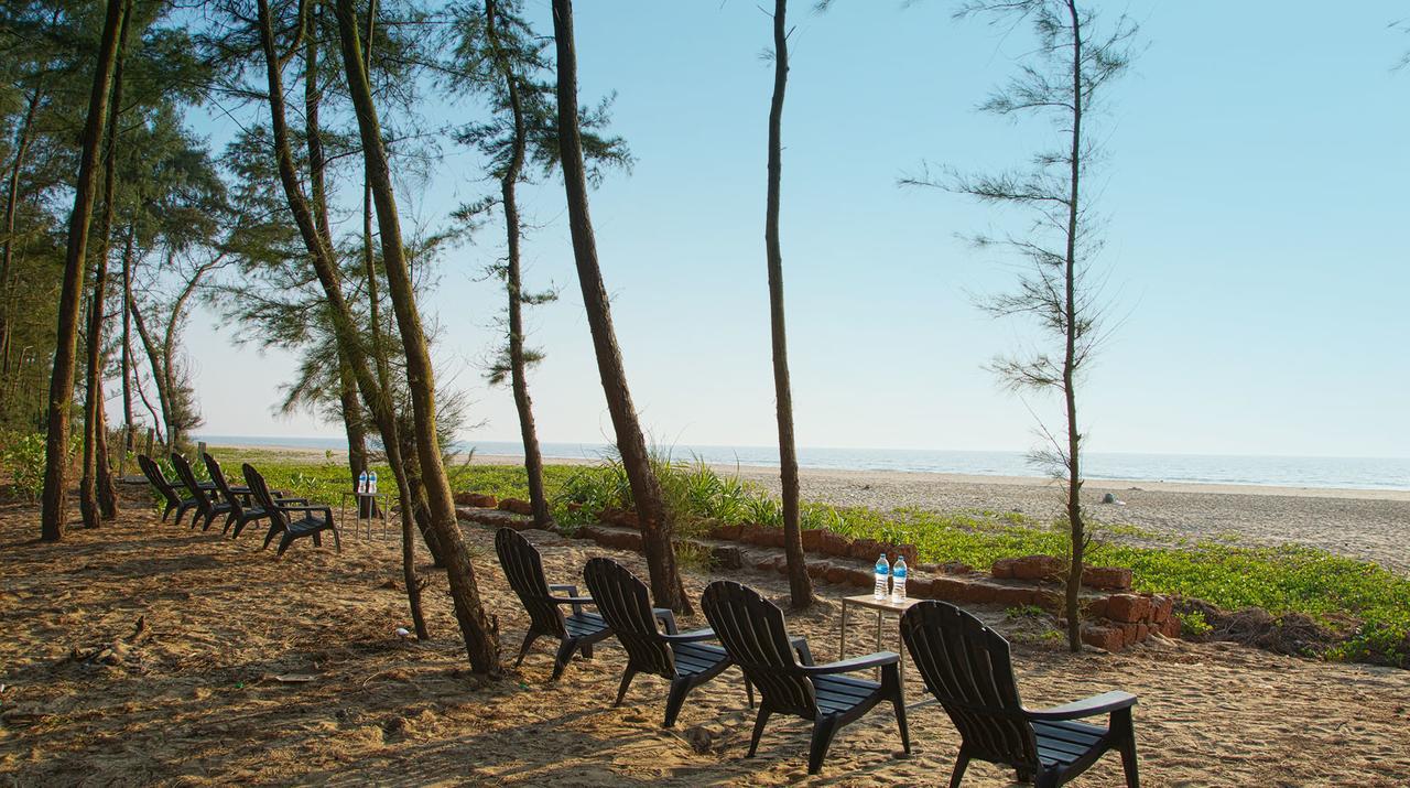 Blue Ocean Sands - On The Beach Kumta Exteriör bild